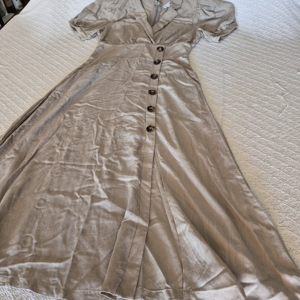 Fashion Nova Cream Button-Accent Midi Dress - Picture 4 of 5